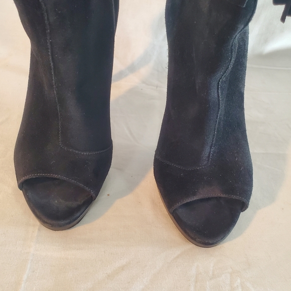 Burberry fringe suede peep-toe booties ankle boot size 36.5 US 6.5 - Picture 3 of 13